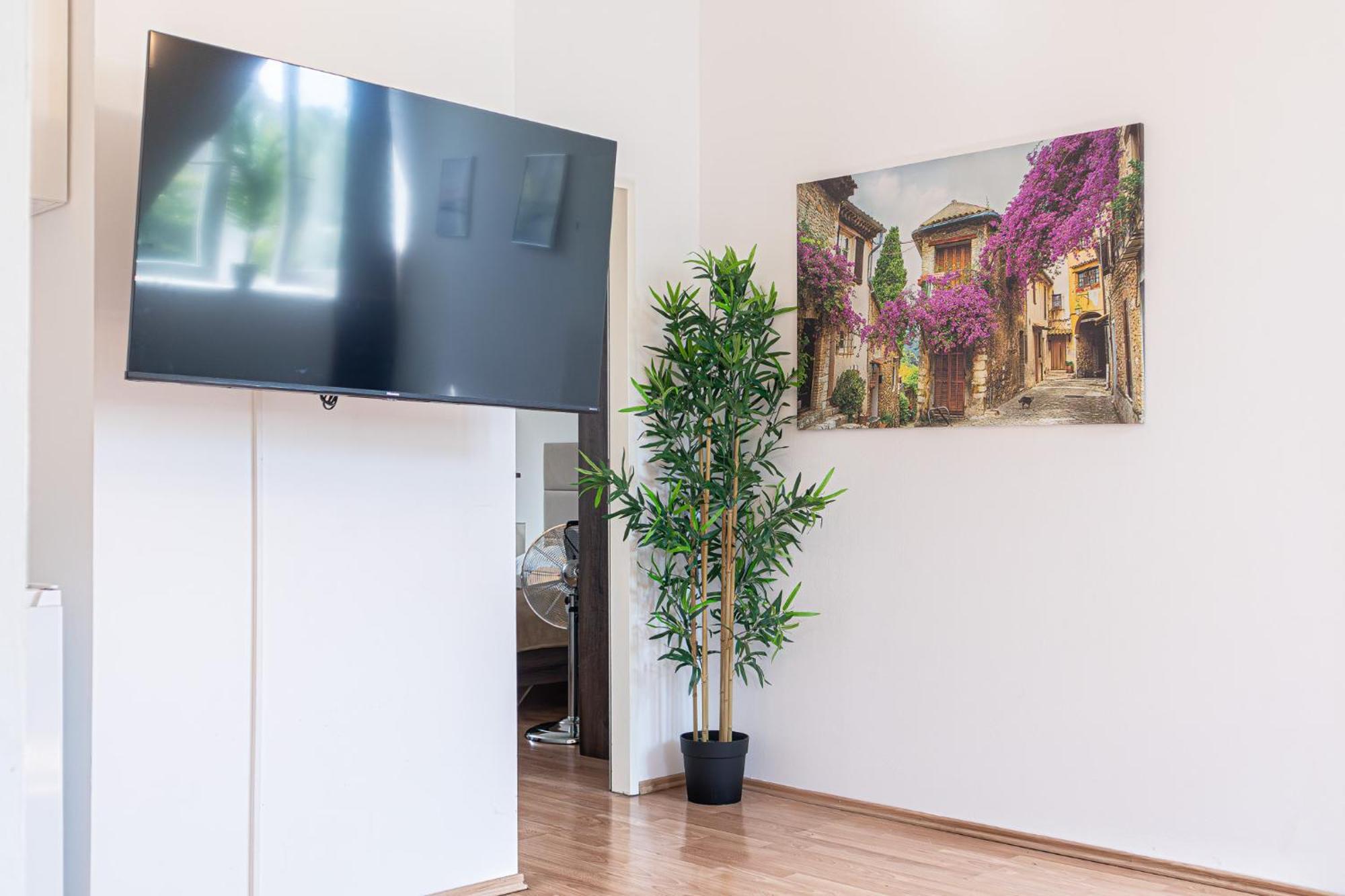 Spacious 2Br Apt Great Location - Near Schoenbrunn Viena Exterior foto